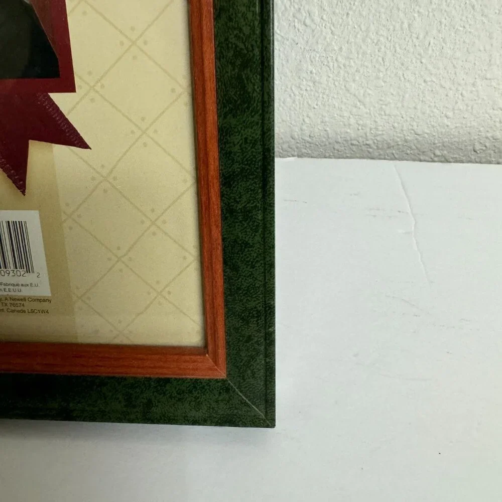 VIntage  Wooden Green Picture Frame 9.25